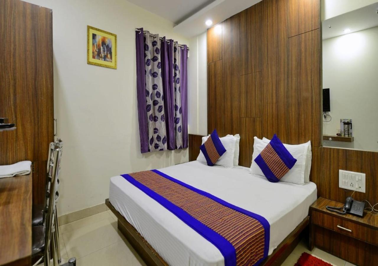 Hotel Perfect Spot- Main Bazar - Walking Metro Station Nova Deli Exterior foto