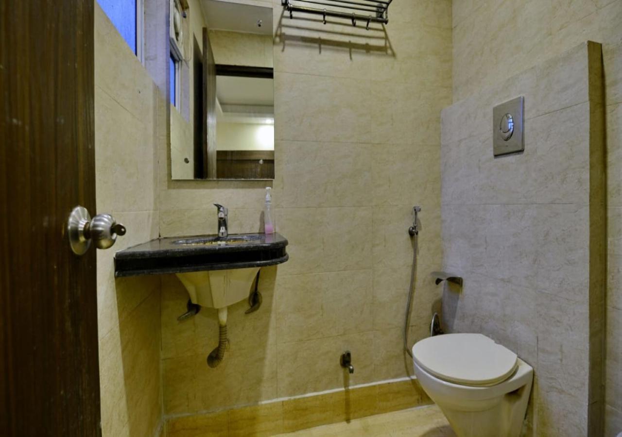 Hotel Perfect Spot- Main Bazar - Walking Metro Station Nova Deli Exterior foto